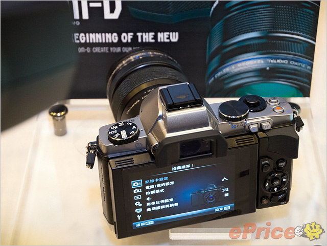 Olympus OM-D E-M5 發表:1630 萬畫素、每秒 9 張連拍! - 19 Olympus OM-D E-M5 發表:1630 萬畫素、每秒 9 張連拍! - 19