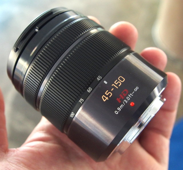 panasonic 45-150mm 望远变焦镜:金属质感,轻量外型