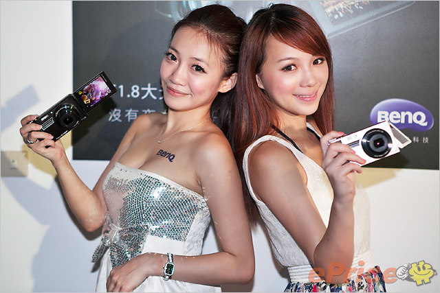 BenQ G1 大光圈翻轉自拍機，$8,990 超值上市！