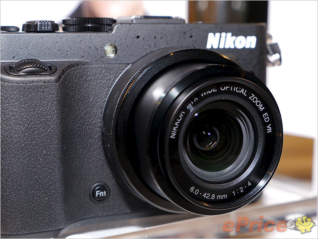 反芒、大光圈 Prosumer Nikon P7700 登場 反芒、大光圈 Prosumer Nikon P7700 登場