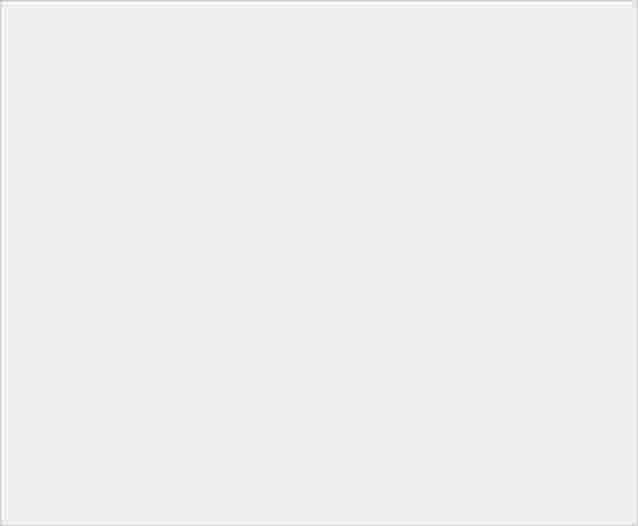 Sony KW1 自拍神器發表,售價 5199 人仔 -1 Sony KW1 自拍神器發表,售價 5199 人仔 -1