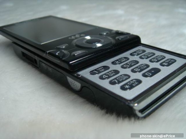 http://timg.eprice.com.tw/tw/mobile/img/2009-08/10/4209362/phone-skin_2_23f862fc0fb0d1b0be90649039912093.JPG
