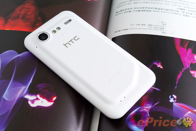 不思议新风貌：白色 HTC Incredible S 写真图集
