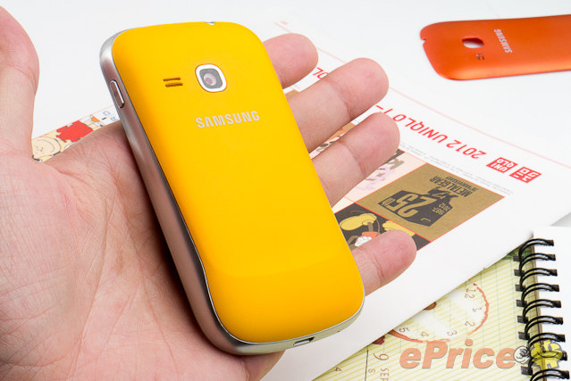 抢眼背盖灵活大空间　三星 Galaxy Mini 2 评测