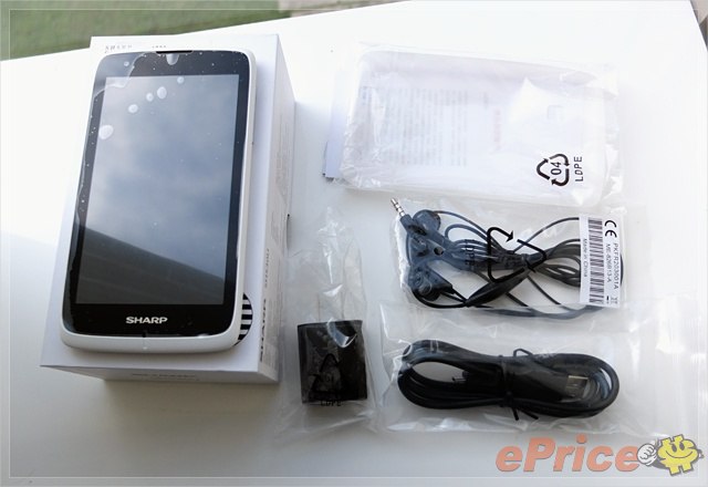 平價大螢幕　Sharp SH530U 市售版實測 - 2