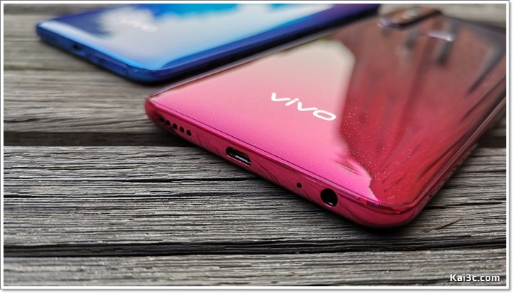 [开箱] 全萤幕升降自拍神器 vivo v15 完整外观,效能