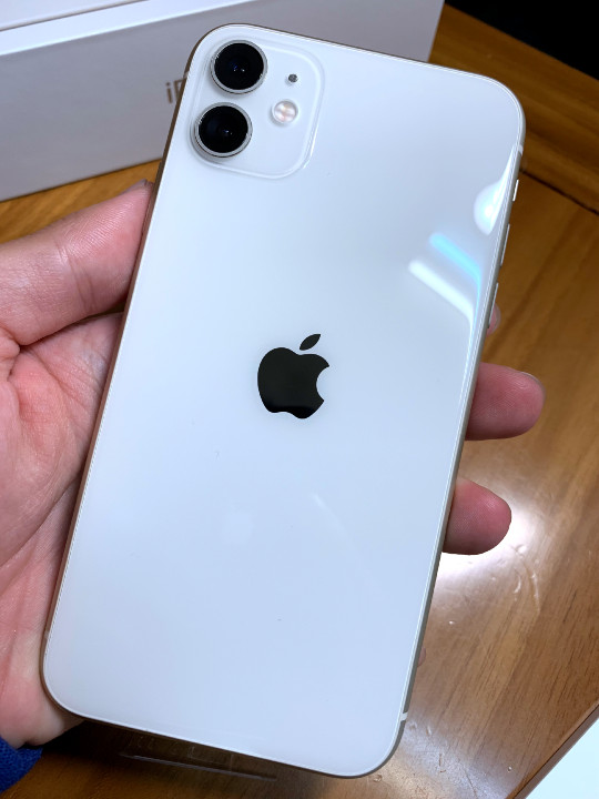 【开箱】iphone 11 (白色64gb)
