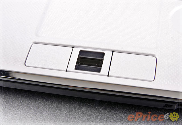 日系輕巧商務 Fujitsu LifeBook SH561 日系輕巧商務 Fujitsu LifeBook SH561