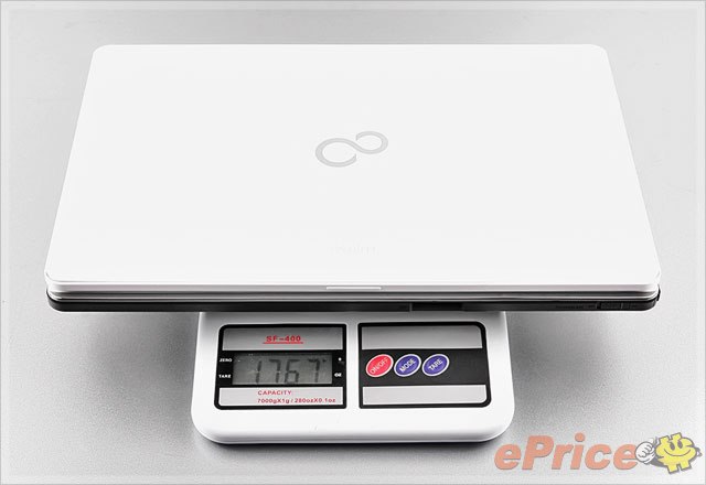 日系輕巧商務 Fujitsu LifeBook SH561 日系輕巧商務 Fujitsu LifeBook SH561