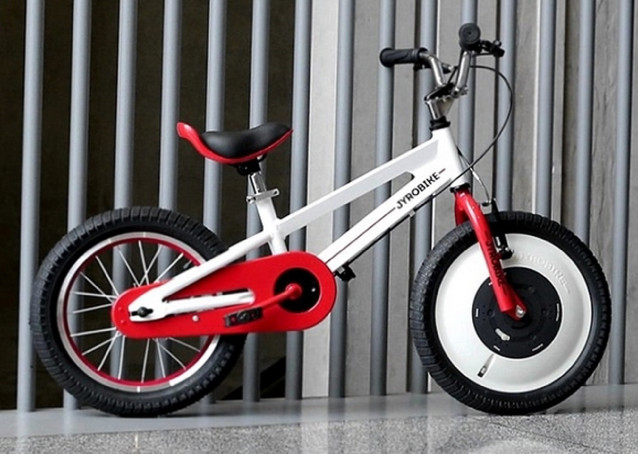 學騎車免受傷！Jyrobike 腳踏車會自己平衡