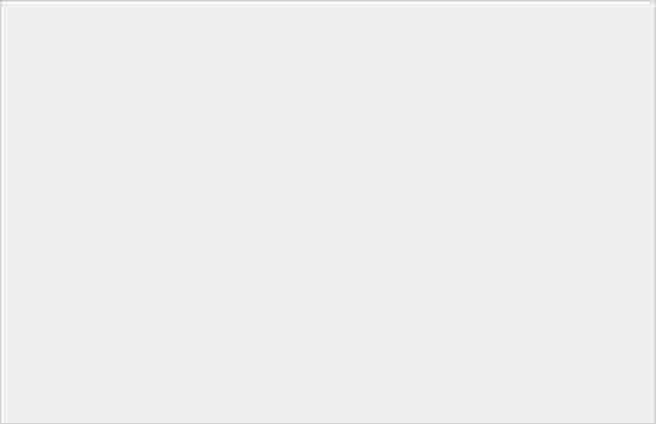 任天堂公布瑪利歐亮麗紅 X 亮麗藍的 Nintendo Switch 主機組合 - 1