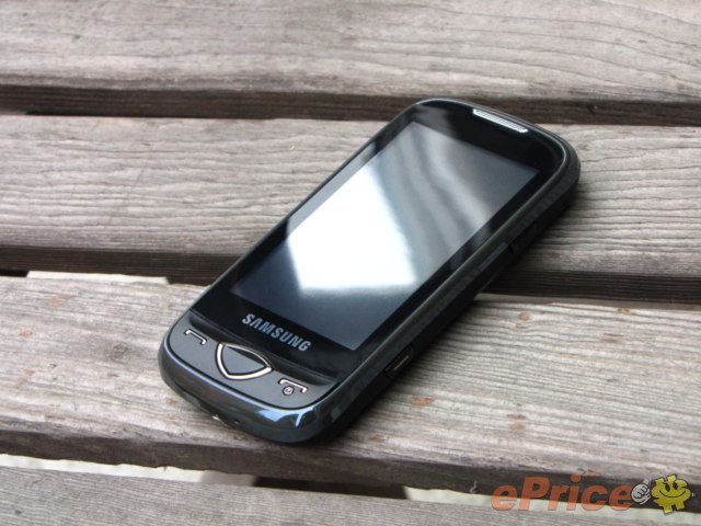 三星有支叫作 s5230 的手机很抢眼,它是本站去年点阅数最多的三星手机