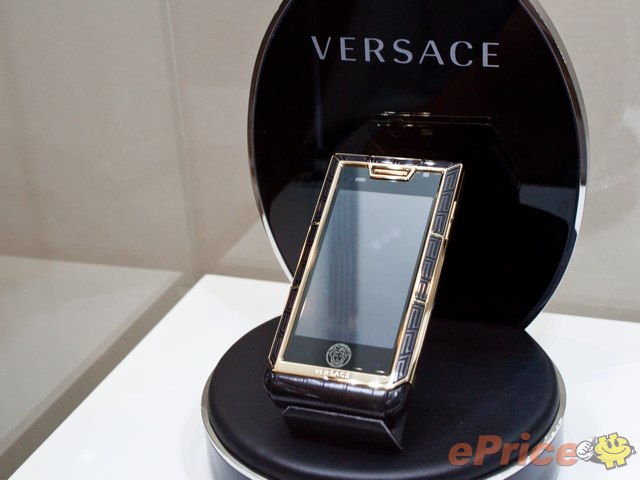 凡赛斯 versace unique 全触控精品手机,功能也亮丽