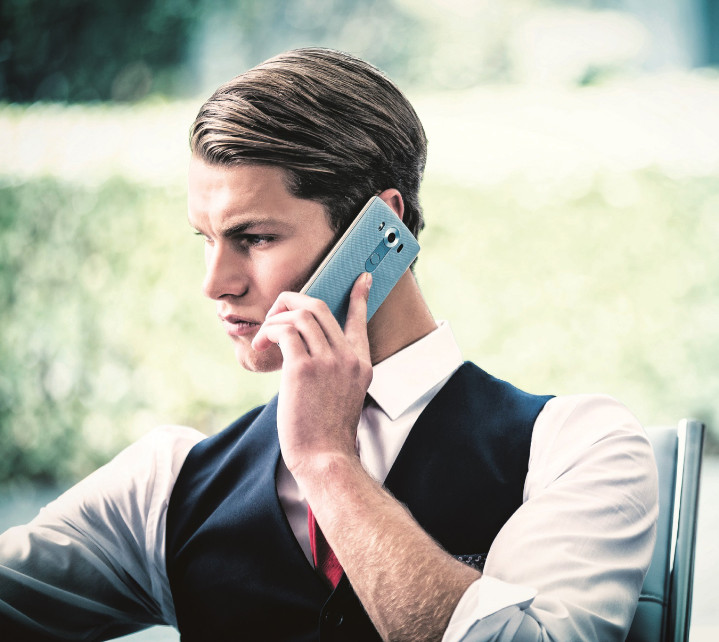 lg v10 搭载 32 bit hi-fi 数位类比转换器,为行动生活打造绝佳的音乐