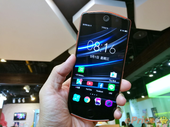 t8 自拍神器上手玩,电池,相机深入测试 (开箱,评价,规格) - 手机形排